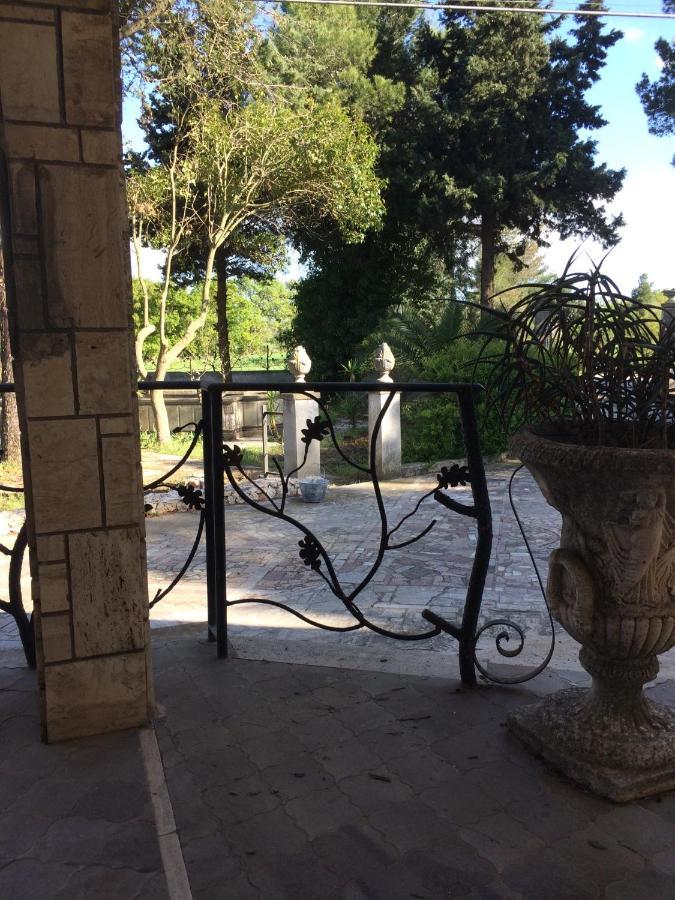 Villa L'Ottagono Con Cucina Parcheggio Privato Telecamerizzato E Wifi Gioia Del Colle Exterior photo