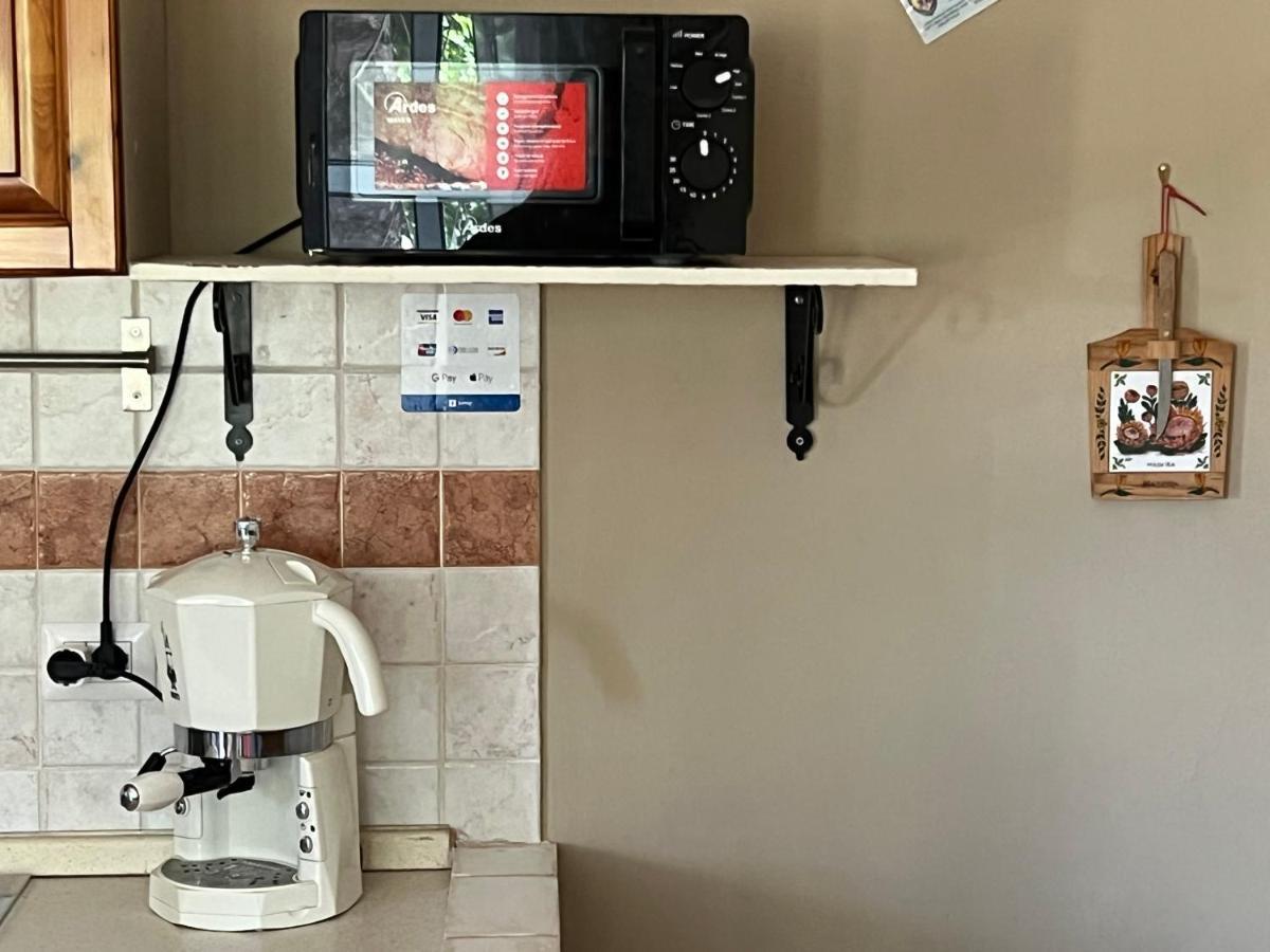 Villa L'Ottagono Con Cucina Parcheggio Privato Telecamerizzato E Wifi Gioia Del Colle Exterior photo